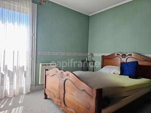 Maison à vendre 4 pièces avec garage et jardin PANISSIERES (42)