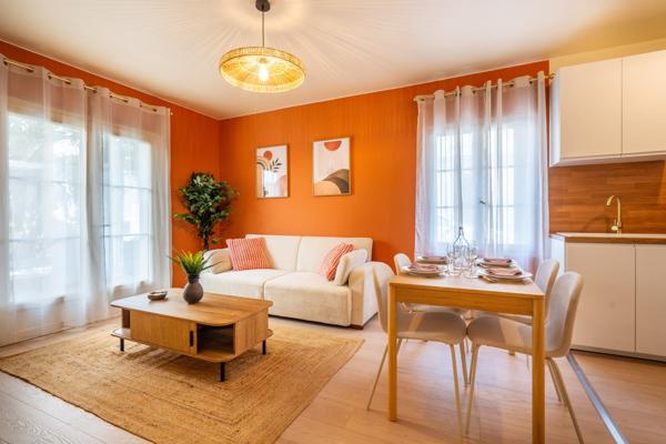 Appartement
         2 pièces
        - 40 m² 199 900 € *