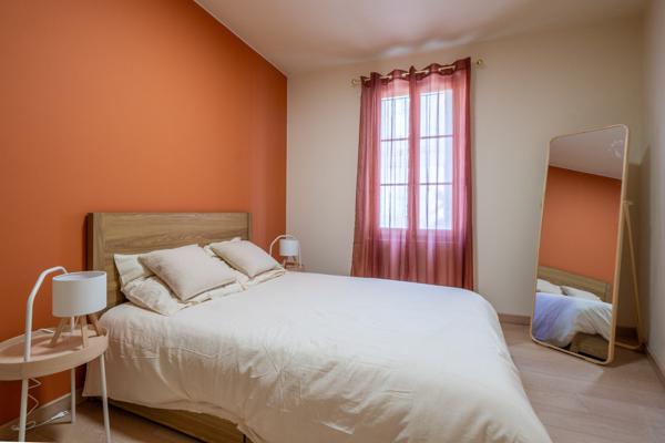 Appartement
         2 pièces
        - 40 m² 199 900 € *