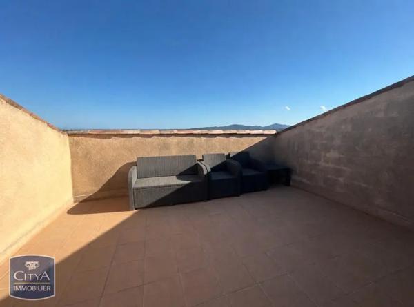 Appartement à louer 2 pièces 47m² Puget-sur-Argens (83480)