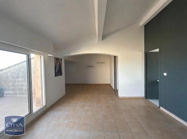Appartement à louer 2 pièces 47m² Puget-sur-Argens (83480)
