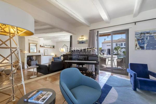 Demeure d’Exception, Maison d’Amis & Garage de Collection – Le Bois-Plage-en-Ré