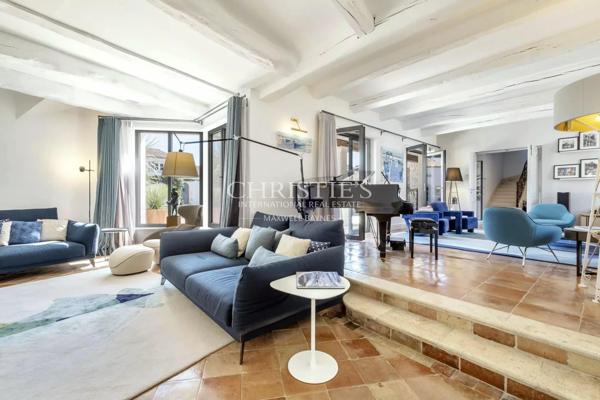 Demeure d’Exception, Maison d’Amis & Garage de Collection – Le Bois-Plage-en-Ré