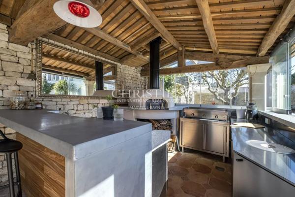 Demeure d’Exception, Maison d’Amis & Garage de Collection – Le Bois-Plage-en-Ré