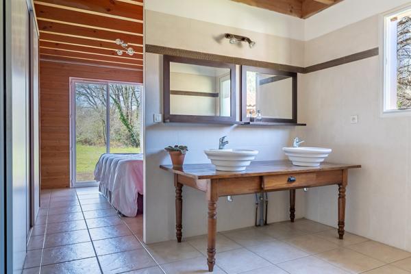 Maison bois 140m2 parcelle 2000m2 3 ch