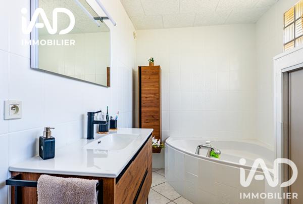 Maison à vendre 8 pièces 271,78 m² Poligny