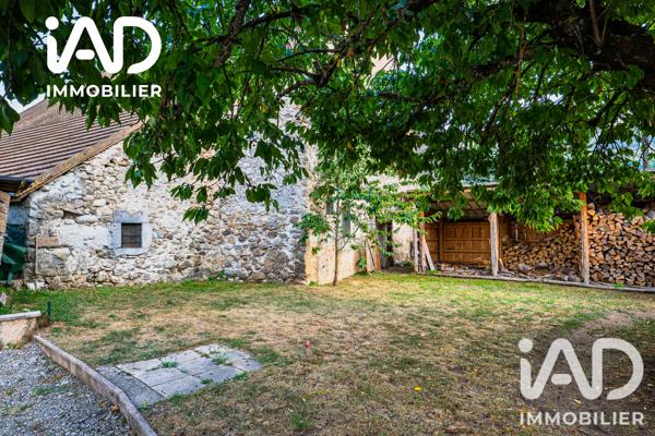 Maison à vendre 8 pièces 271,78 m² Poligny