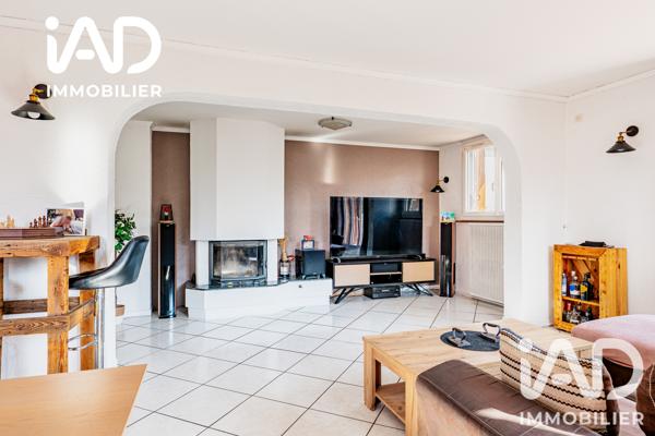 Maison à vendre 8 pièces 271,78 m² Poligny