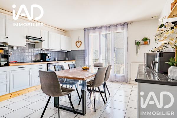 Maison à vendre 8 pièces 271,78 m² Poligny