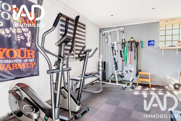 Maison à vendre 8 pièces 271,78 m² Poligny