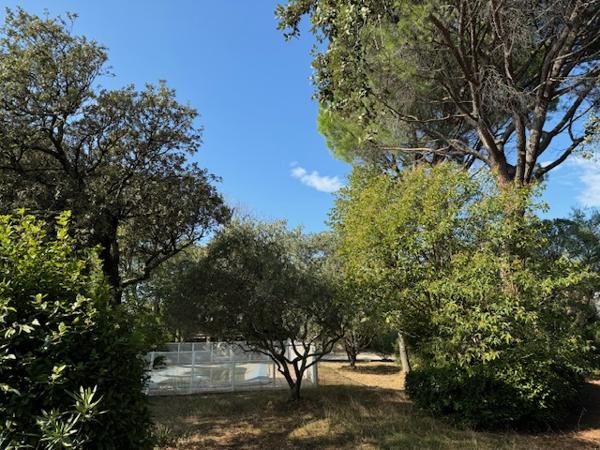 Villeneuve-lès-Avignon (30400) Grande maison de famille