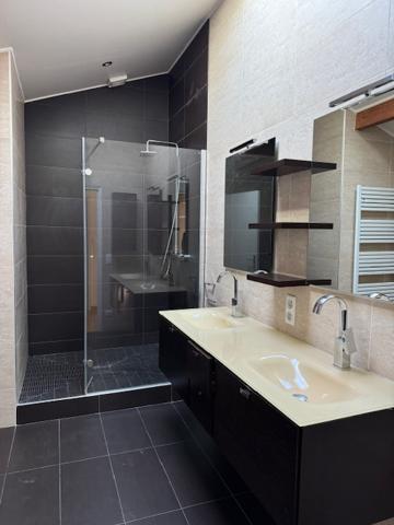 Villeneuve-lès-Avignon (30400) Grande maison de famille