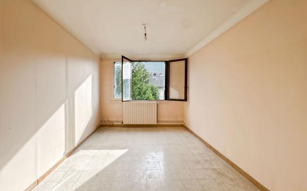 Maison à vendre    6 pièces •  Noisy-le-Sec