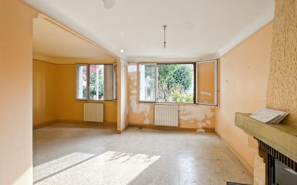 Maison à vendre    6 pièces •  Noisy-le-Sec