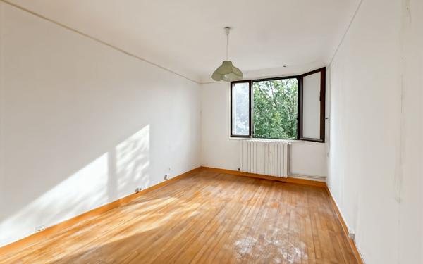 Maison à vendre    6 pièces •  Noisy-le-Sec