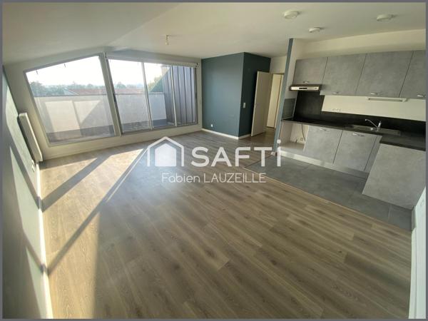 CENTRE DE SAINT MEDARD EN JALLES/  RESIDENCE 2016  / PETITE COPRO /  T3 65M2 DERNIER ETAGE / DPE C / TERRASSE 10M2 / PARKING .