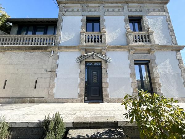 Maison 7 pièces - 226 m² Exclusivité efficity