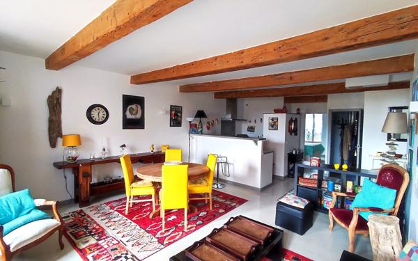 Maison à vendre    8 pièces •  Bages