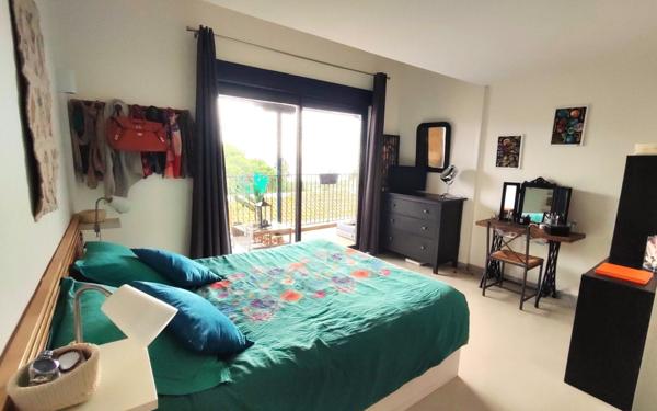 Maison à vendre    8 pièces •  Bages