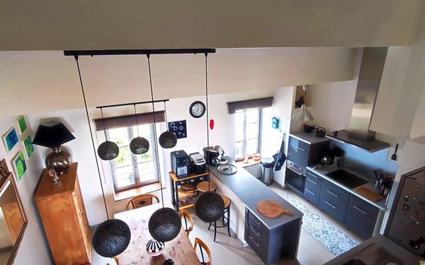 Maison à vendre    8 pièces •  Bages