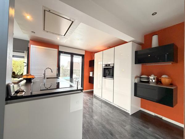 Maison contemporaine Haut de Gamme – Plain-pied 2011 –  Secteur ultra recherché de MOVAL