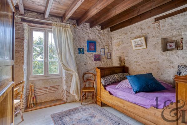 Propriété en pierre à vendre à Pujols