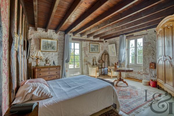 Propriété en pierre à vendre à Pujols
