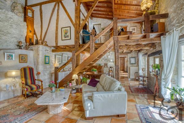 Propriété en pierre à vendre à Pujols