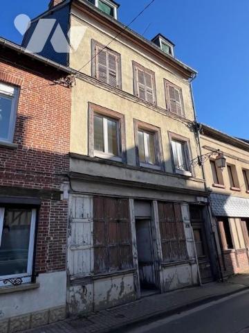 BERNAY IMMEUBLE A RENOVER CENTRE VILLE
