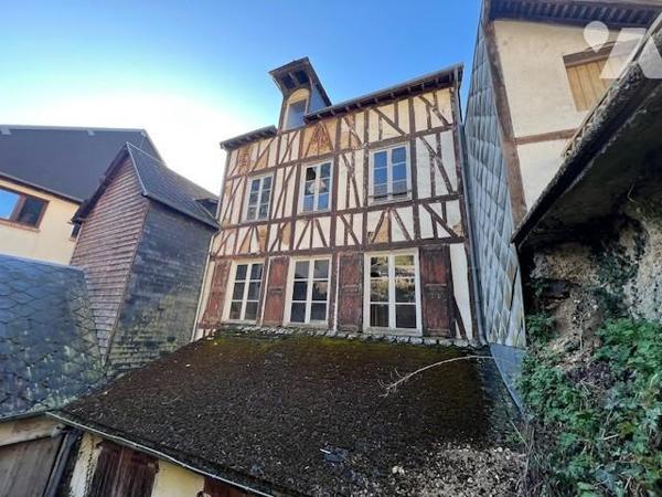 BERNAY IMMEUBLE A RENOVER CENTRE VILLE