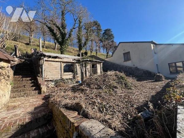 BERNAY IMMEUBLE A RENOVER CENTRE VILLE