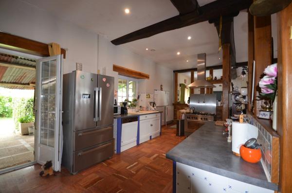 ESTERNAY (51), à vendre maison de caractère de 210 m2 et son terrain de 2400 m2