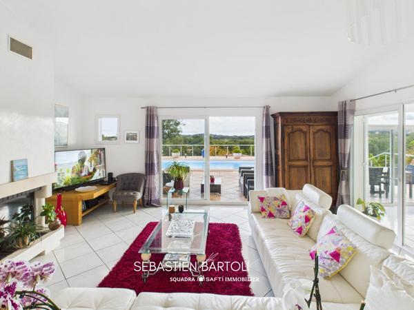 Villa vue montagne avec piscine et 3 dépendances