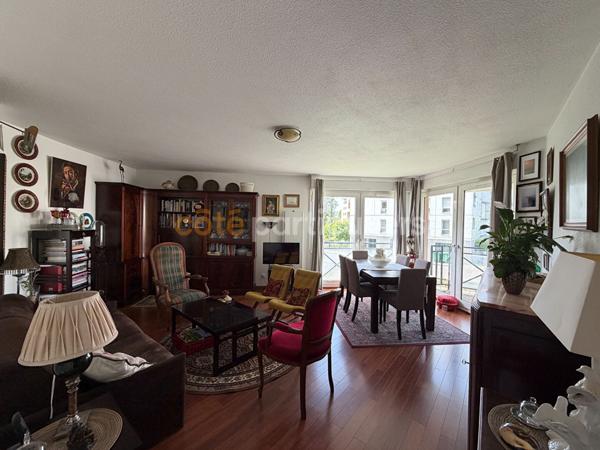 Vente Appartement68 m² - 3 Pièces - BORDEAUX (33000)