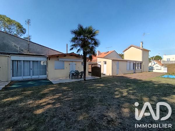 Maison à vendre 6 pièces 111 m² Saint-Michel-Chef-Chef