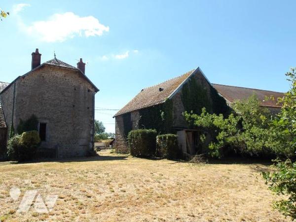 LAVAUFRANCHE (23) CREUSE, A vendre propriété en pierres comprenant une maison d'habitation avec...