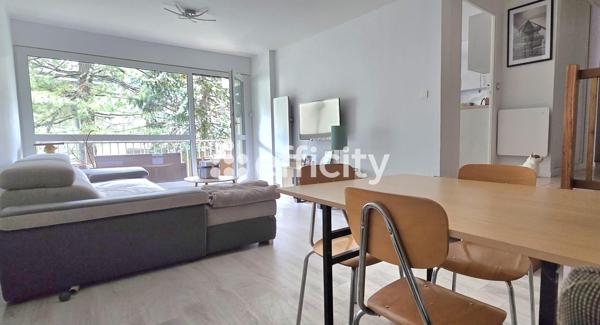 Appartement
         5 pièces
        - 101 m² Exclusivité 345 000 € *