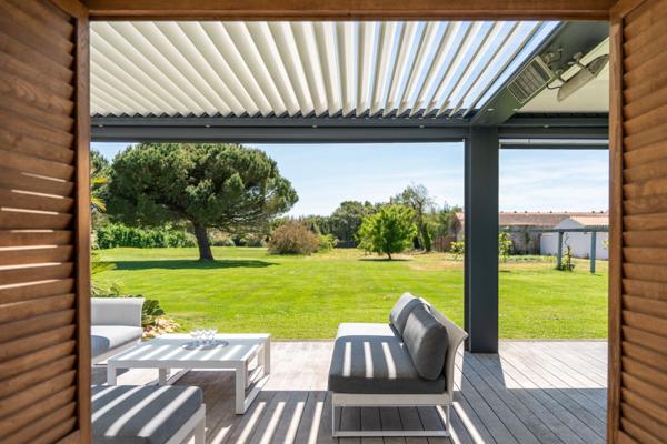 DOLUS D'OLÉRON Villa d'architecte avec piscine