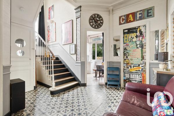 Maison à vendre 9 pièces 230 m² Vaucresson