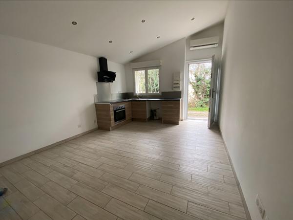 BOUC BEL AIR - Maison de village 78 m² - 2 appartements - investissement locatif - rendement locatif rénovation - axes routiers