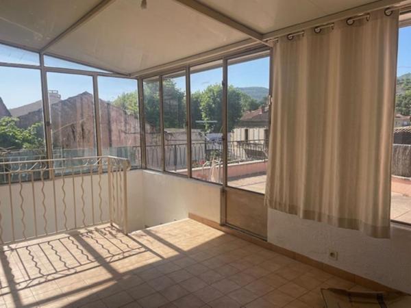 Maison Apt 8 pièce(s) 178 m2