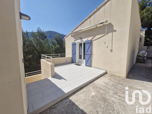 Maison à vendre 6 pièces 233 m² Le Revest-les-Eaux