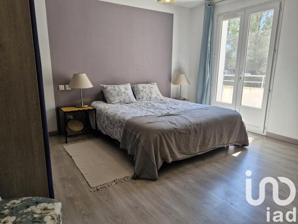 Maison à vendre 6 pièces 233 m² Le Revest-les-Eaux