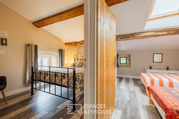 Ancien chai rénové et sa maison charentaise