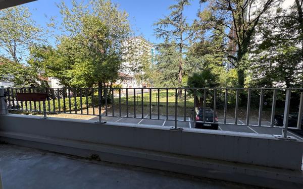 Appartement à vendre    4 pièces • 101 m2 Pau