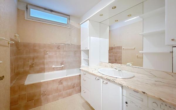 Appartement à vendre    4 pièces • 101 m2 Pau