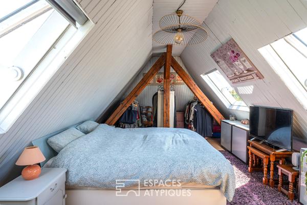 Dernier étage et son jardin au coeur du Conseil des XV