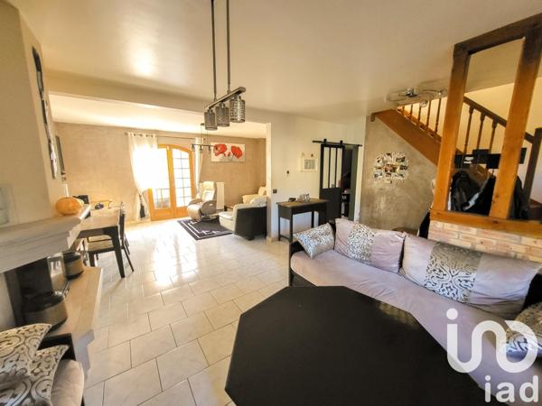 Maison 6 pièces de 112 m² à Mézières-sur-Seine (78970)