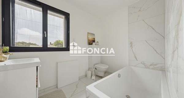 À vendre Maison 4 pièces 123 m² - Macau 33460