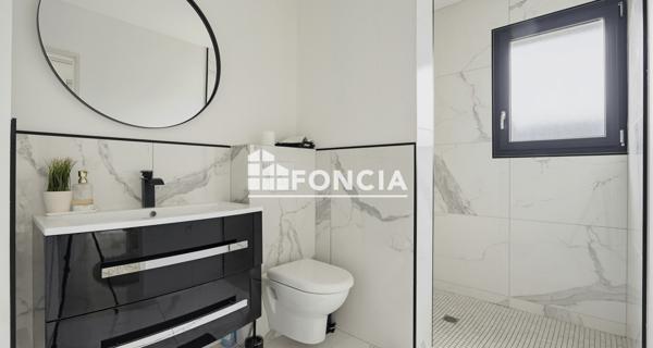 À vendre Maison 4 pièces 123 m² - Macau 33460